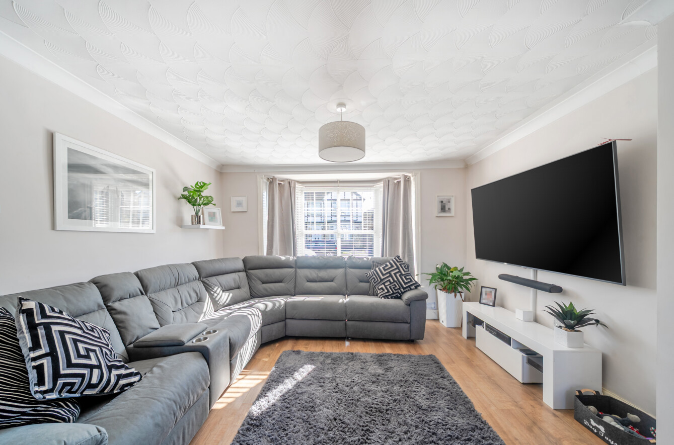 Westfield Road, Regents Park, Southampton, Hampshire, SO15 Westfield Road, Regents Park, Southampton, Hampshire, SO15 - Charters