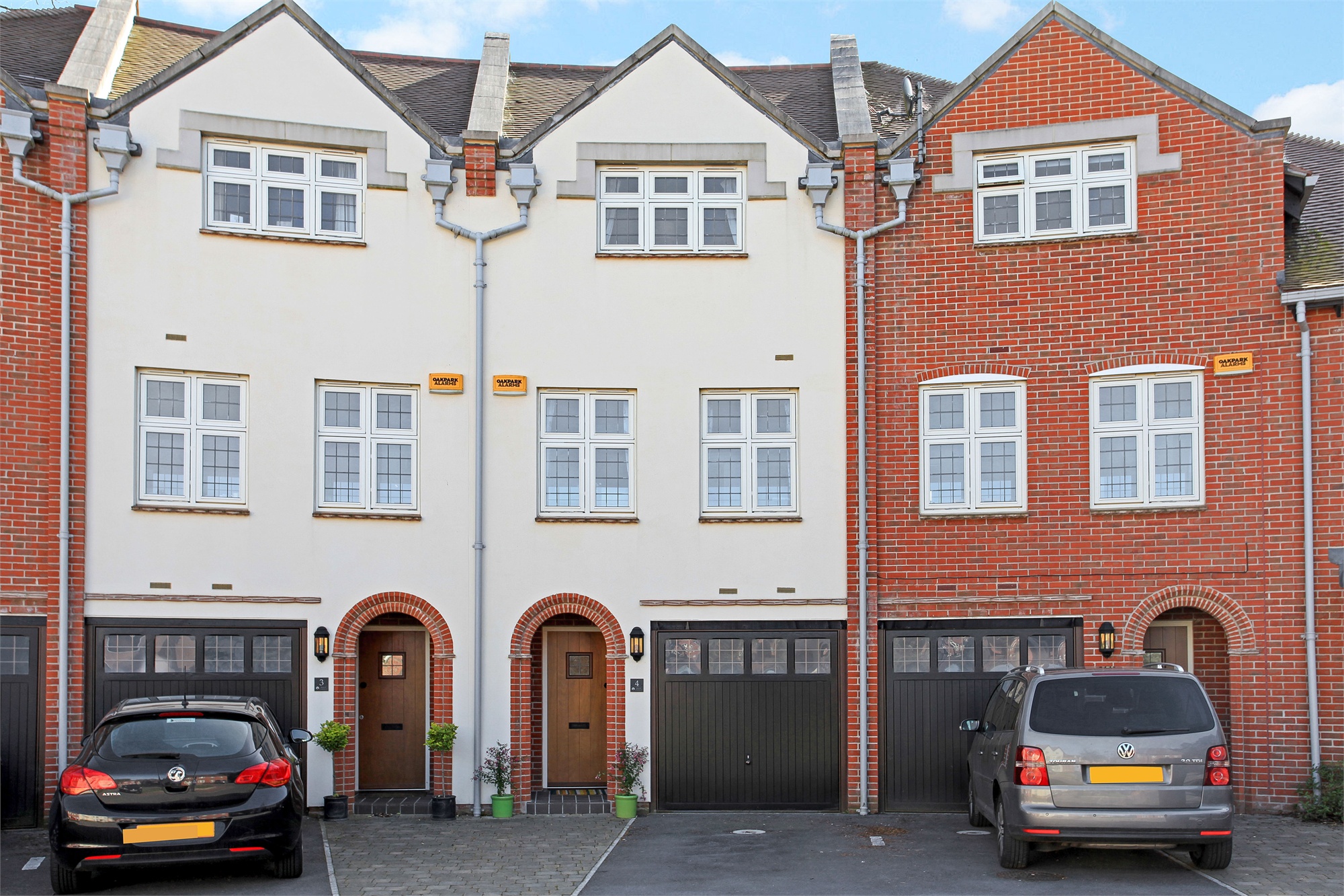 Royal Crescent, Winchester, Hampshire, SO22 - Charters