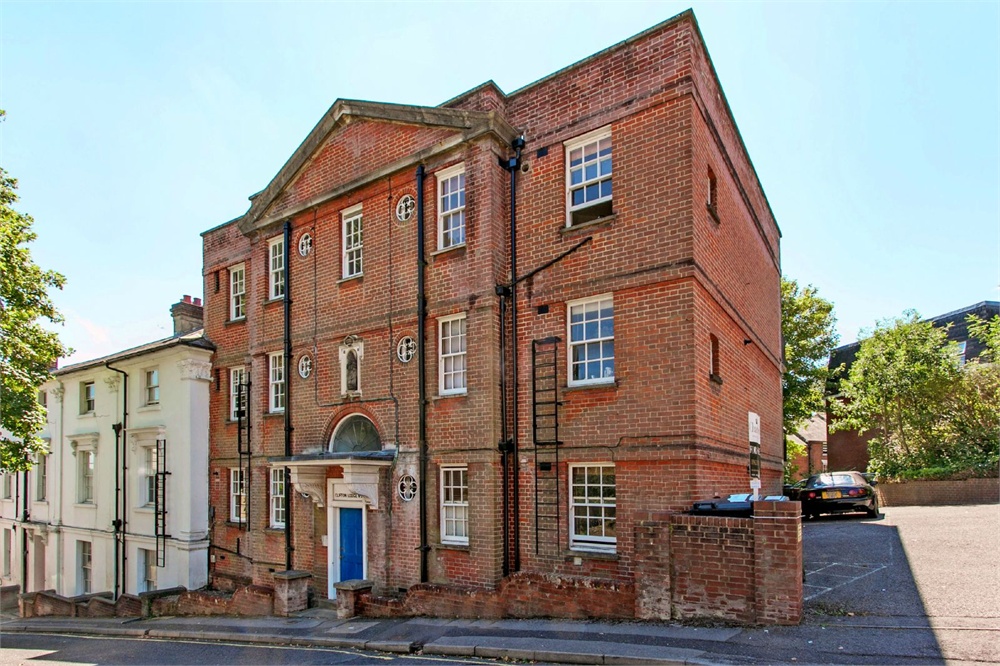 Clifton Road, Winchester, Hampshire, SO22 - Charters