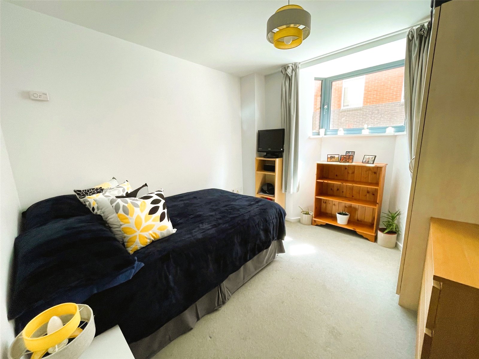 2-5 St Clement Street, Winchester, Hampshire, SO23 - Charters