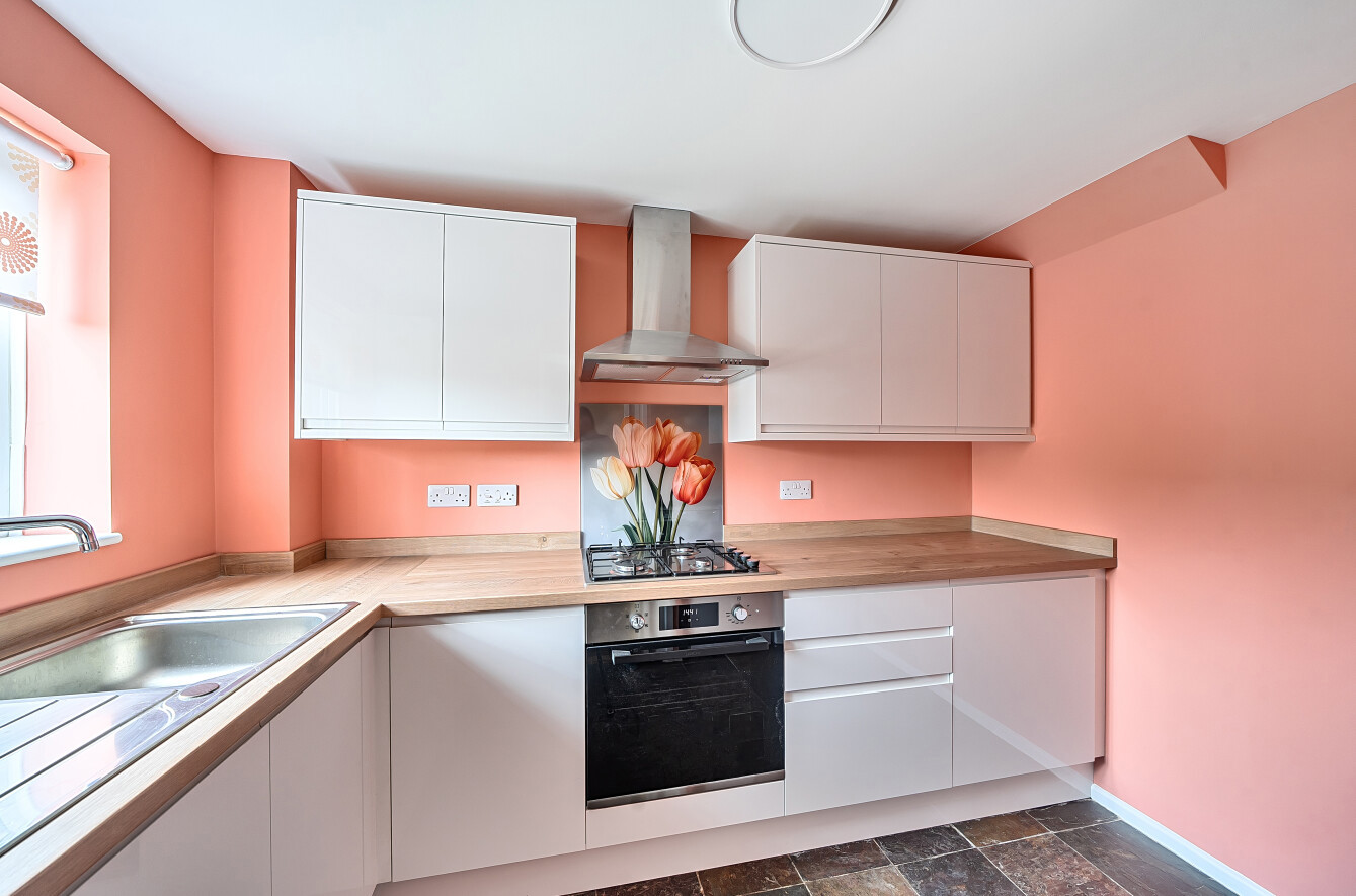 Falcon View, Winchester, Hampshire, SO22 - Charters