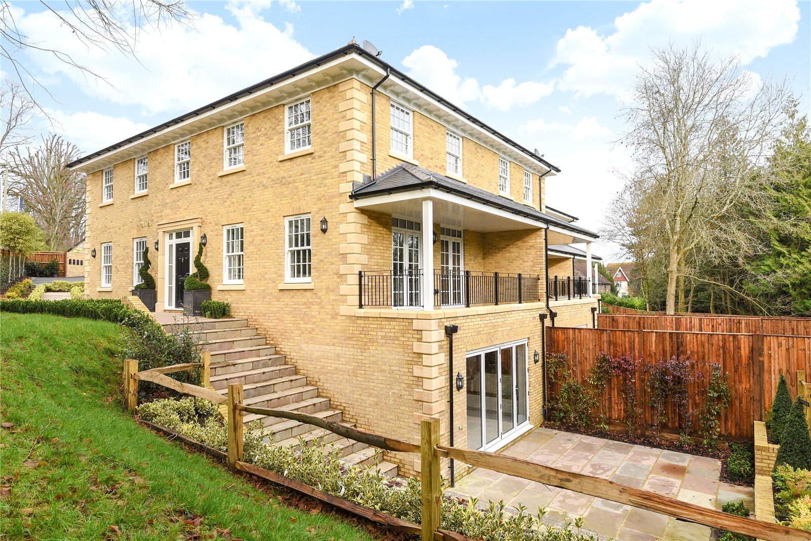 Chilbolton Avenue, Winchester, Hampshire, SO22 - Charters