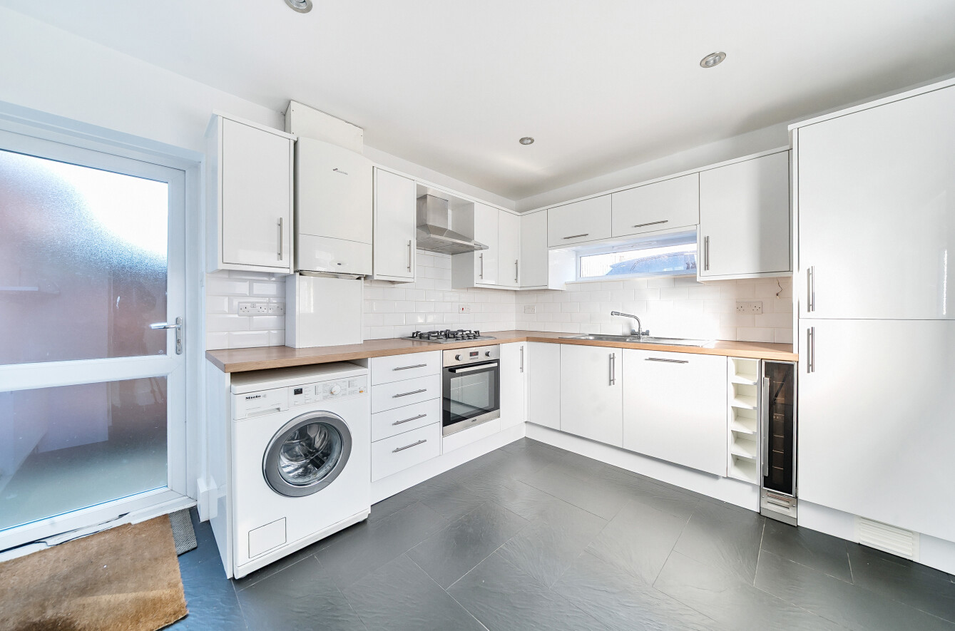 Cranworth Road, Winchester, Hampshire, SO22 - Charters