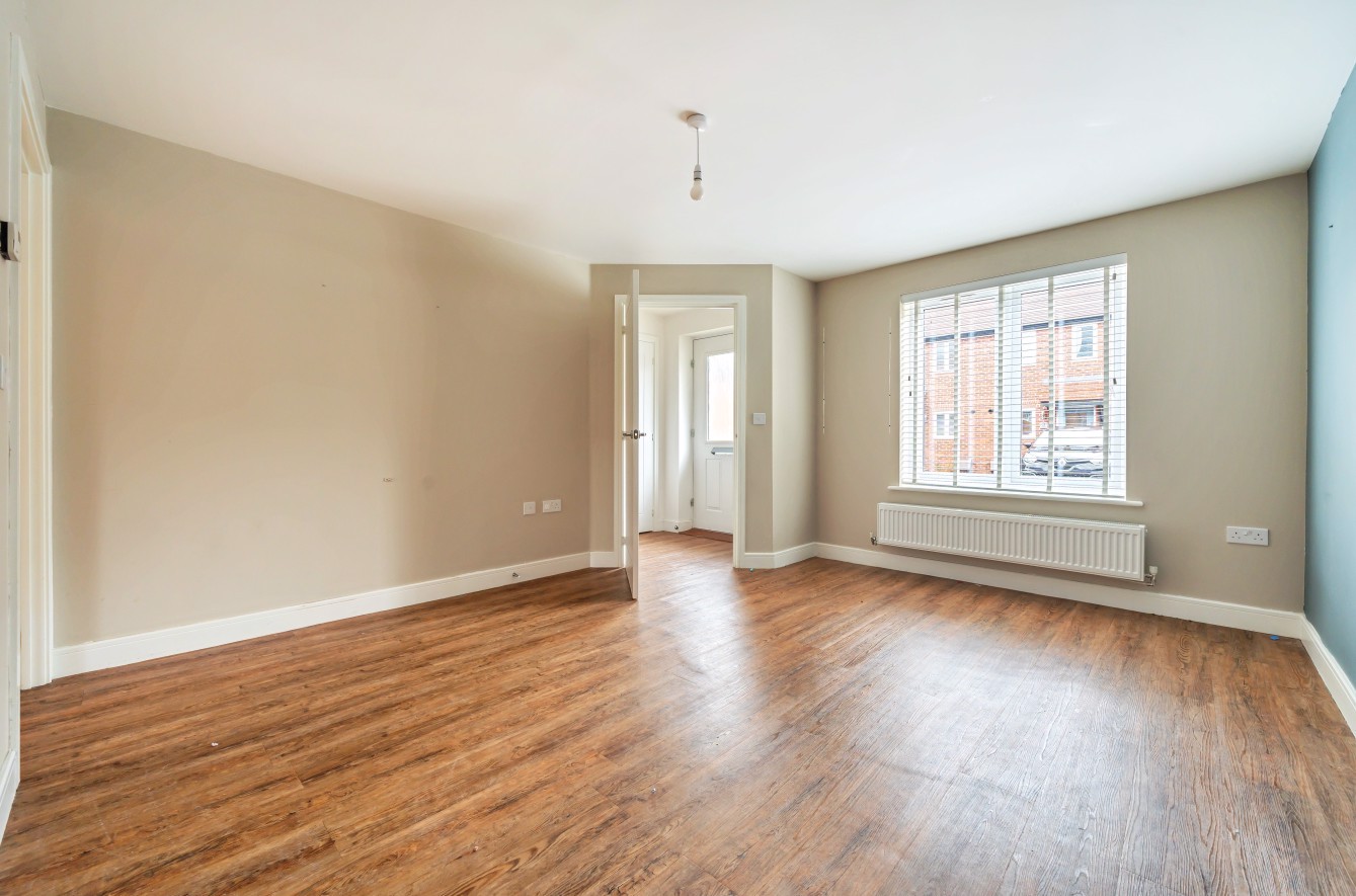 Badgers Bolt, Colden Common, Winchester, Hampshire, SO21 - Charters