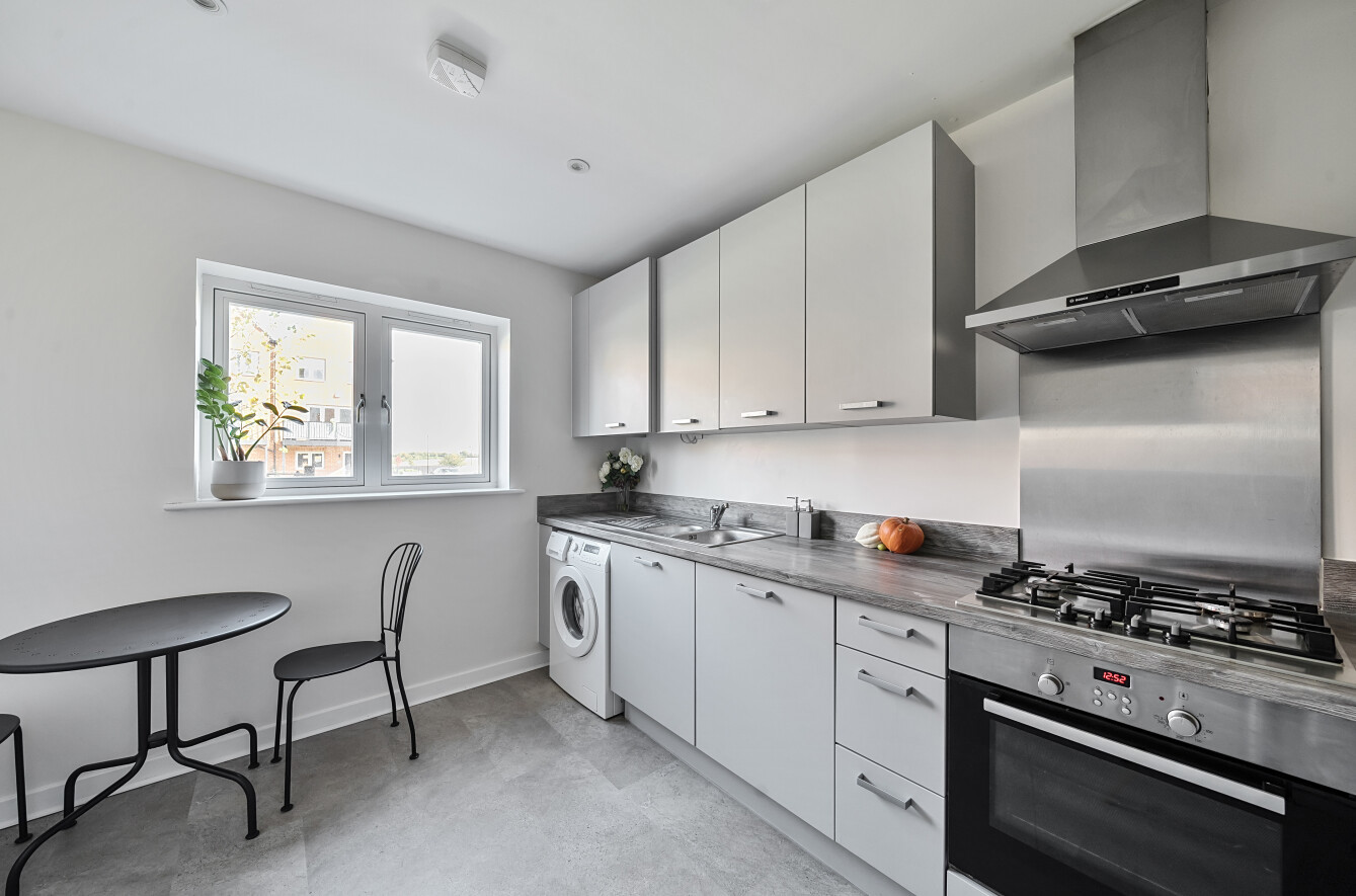 Chisslands Drive, Winchester, Hampshire, SO22 - Charters