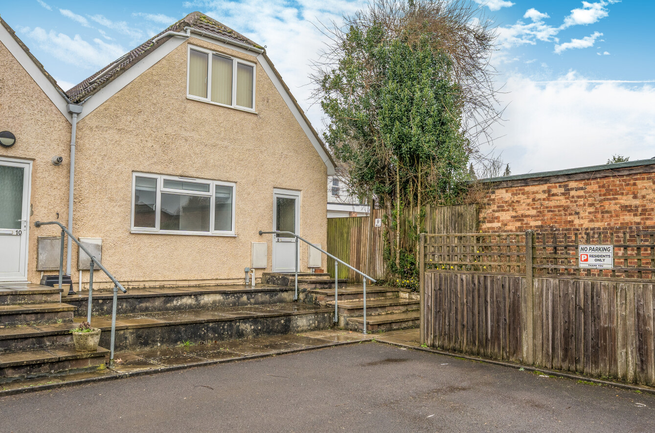 Springvale Road, Winchester, Hampshire, SO23 - Charters