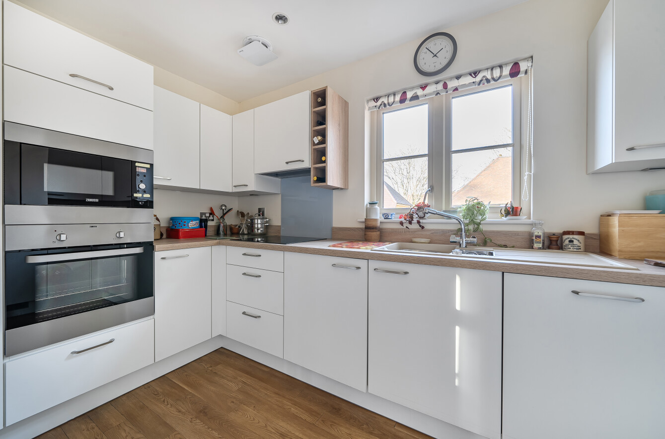 Walter Lane, Eastleigh, Hampshire, SO50 - Charters