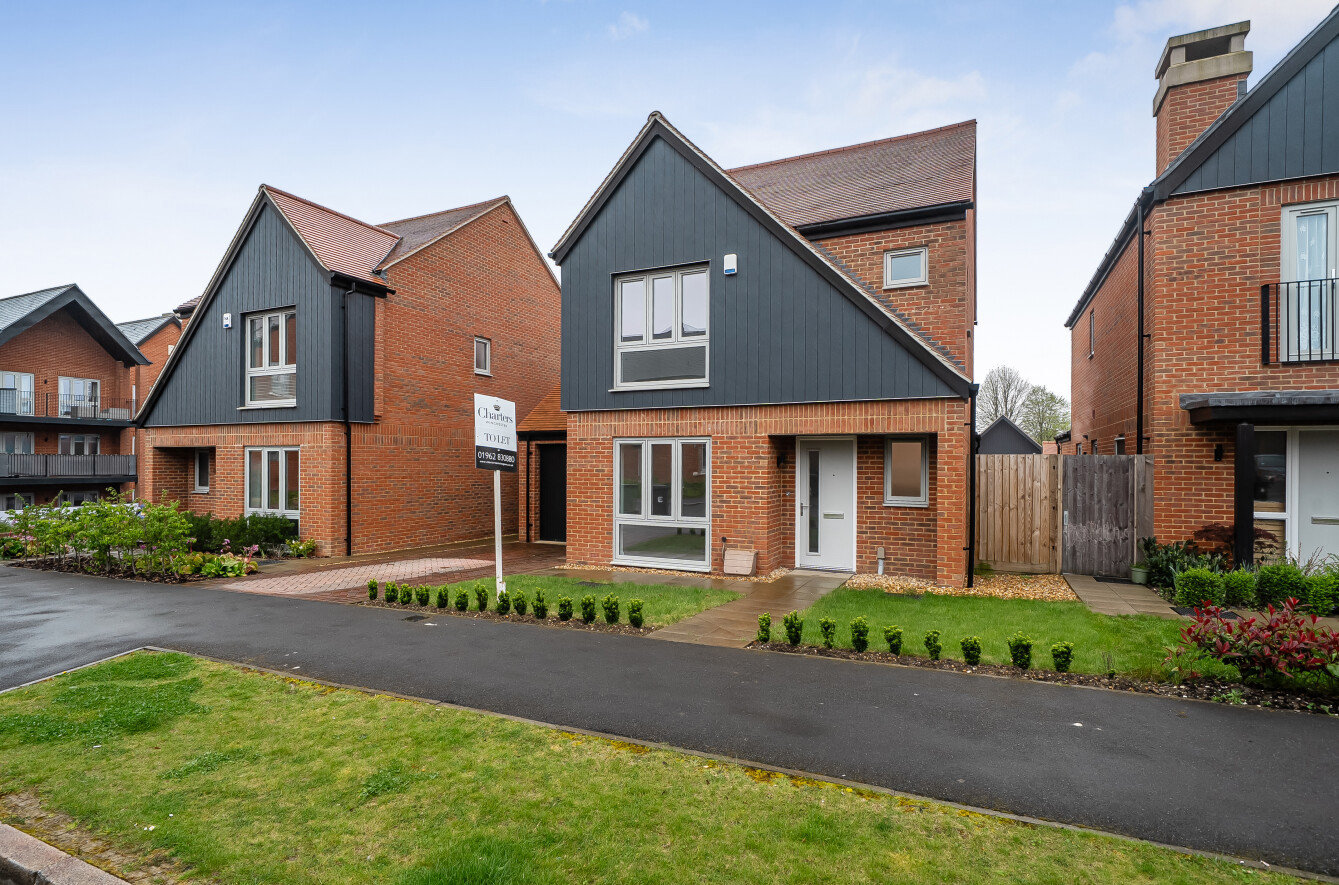 Fishwicke Road, Winchester, Hampshire, SO22 - Charters