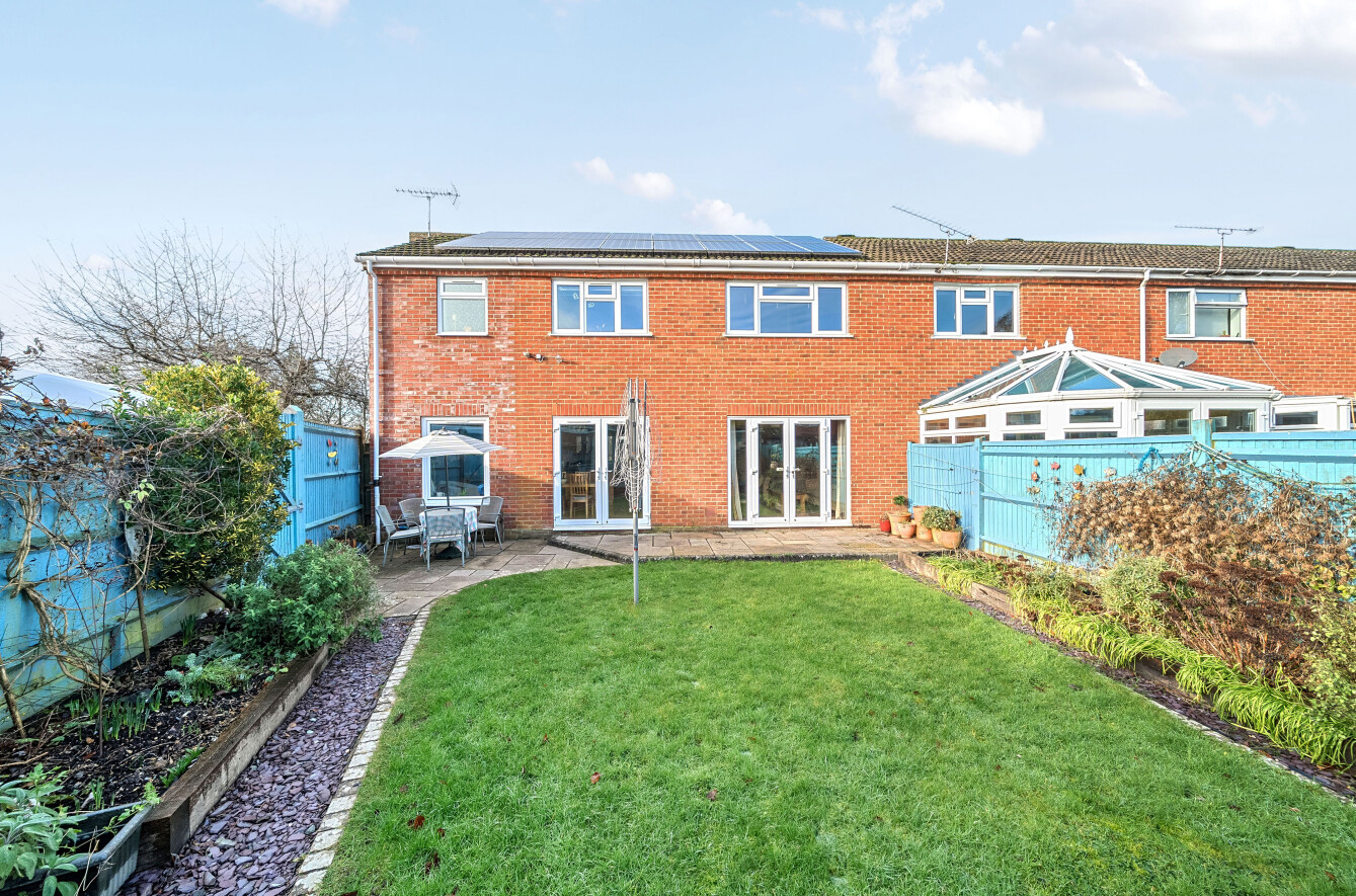 Tees Farm Road, Colden Common, Winchester, Hampshire, SO21 - Charters