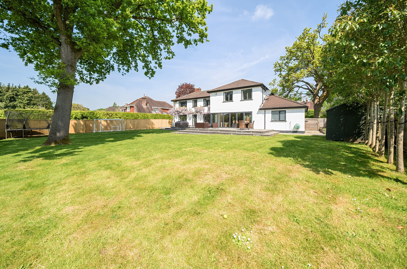 Cross Way, Shawford, Winchester, Hampshire, SO21