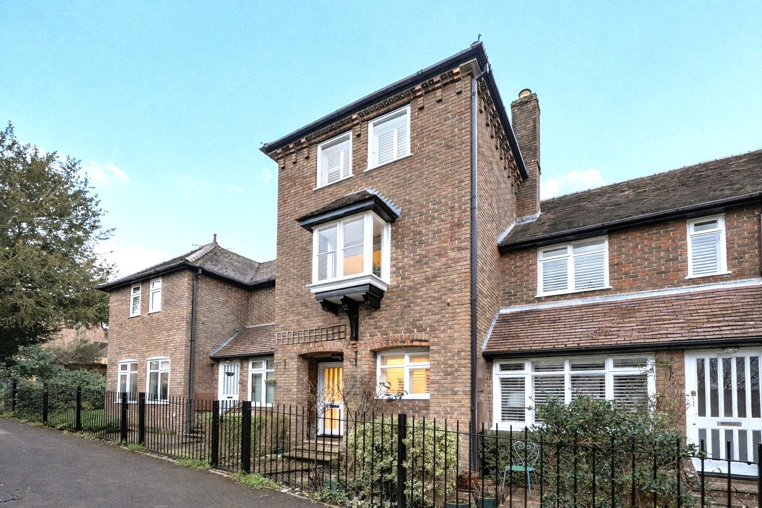 Hyde Church Path, Winchester, Hampshire, SO23