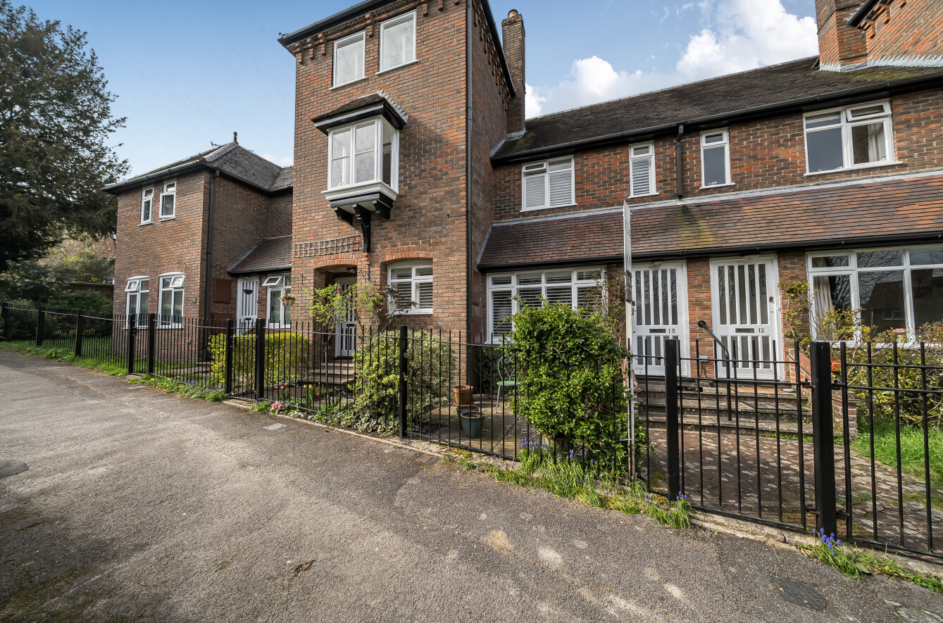 Hyde Church Path, Winchester, Hampshire, SO23