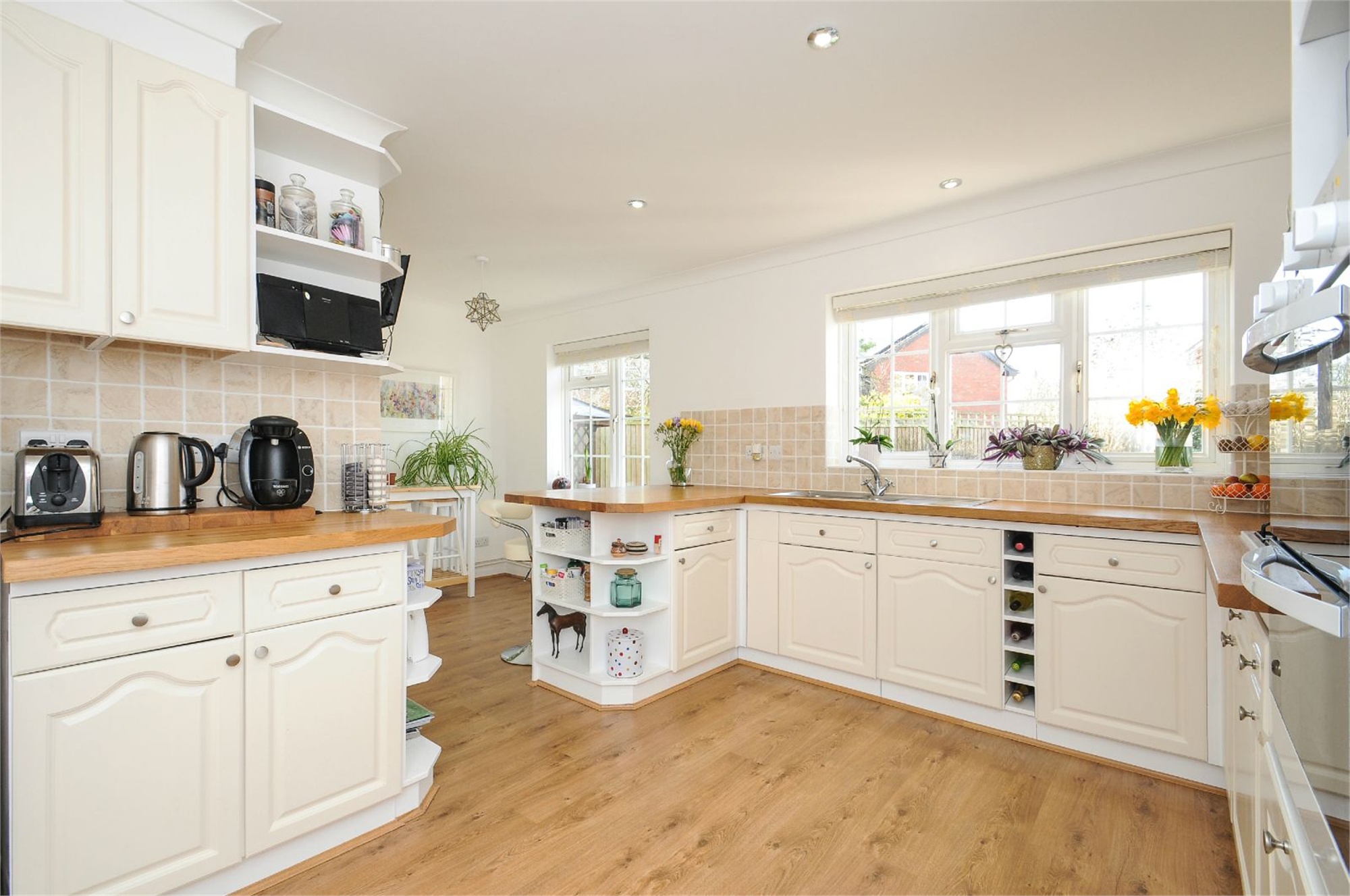 Frampton Way, Kings Worthy, Winchester, SO23 - Charters