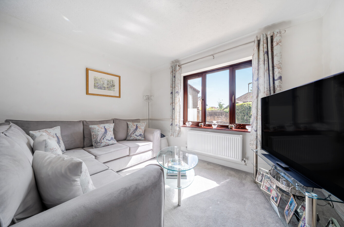 Meadowcroft Close, Otterbourne, Winchester, Hampshire, SO21 - Charters