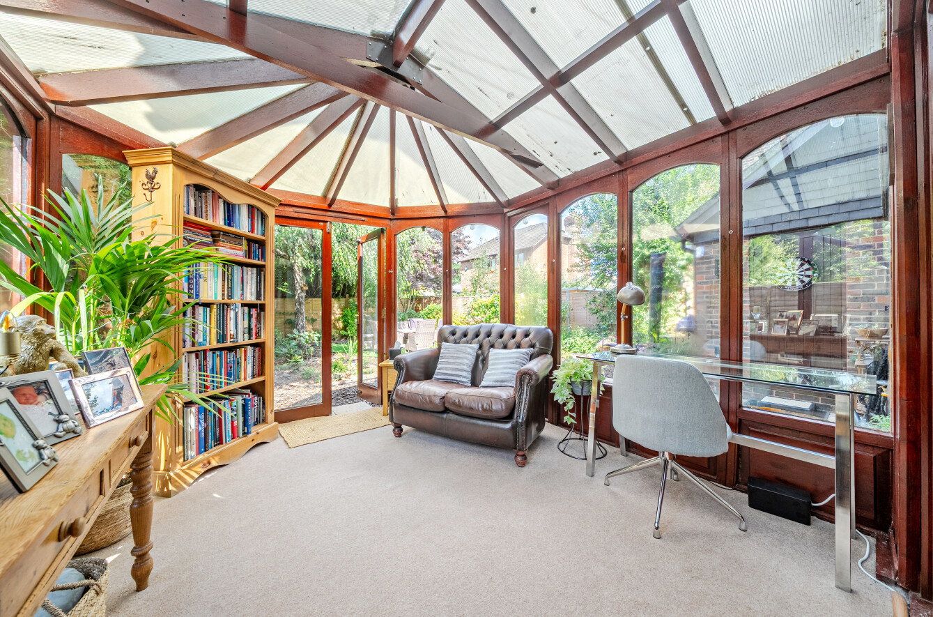 Meadowcroft Close, Otterbourne, Winchester, Hampshire, SO21 - Charters