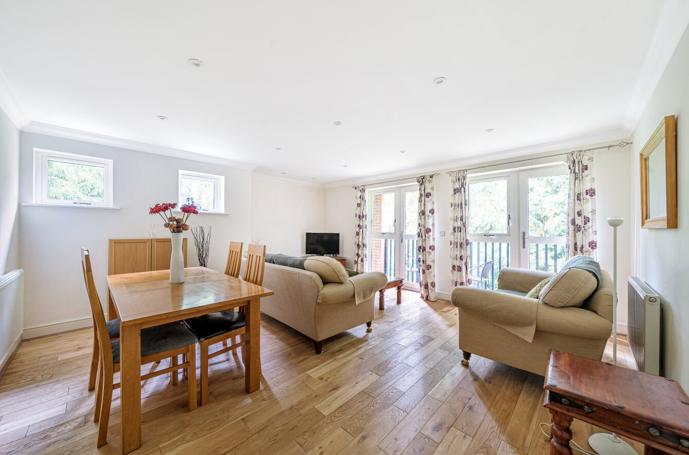 St. Cross Road, Winchester, Hampshire, SO23