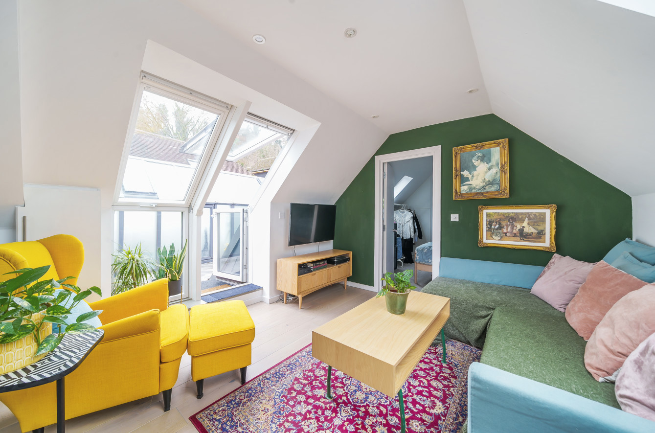 Old Station Approach, Winchester, Hampshire, SO23