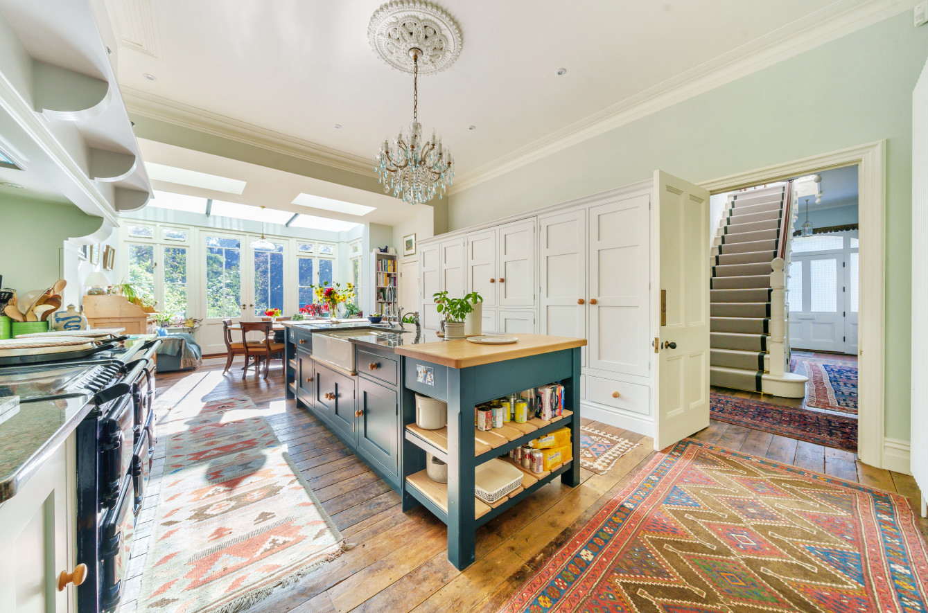 Barnes Close, Winchester, Hampshire, SO23