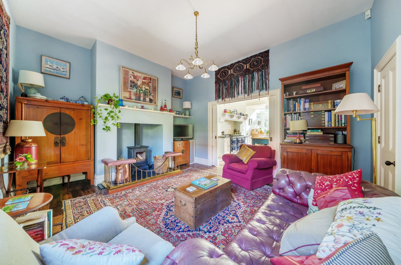 Barnes Close, Winchester, Hampshire, SO23