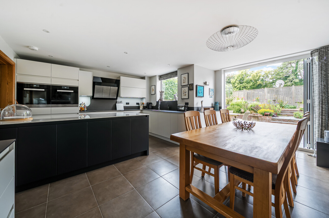 Fraser Gardens, Winchester, Hampshire, SO22 - Charters