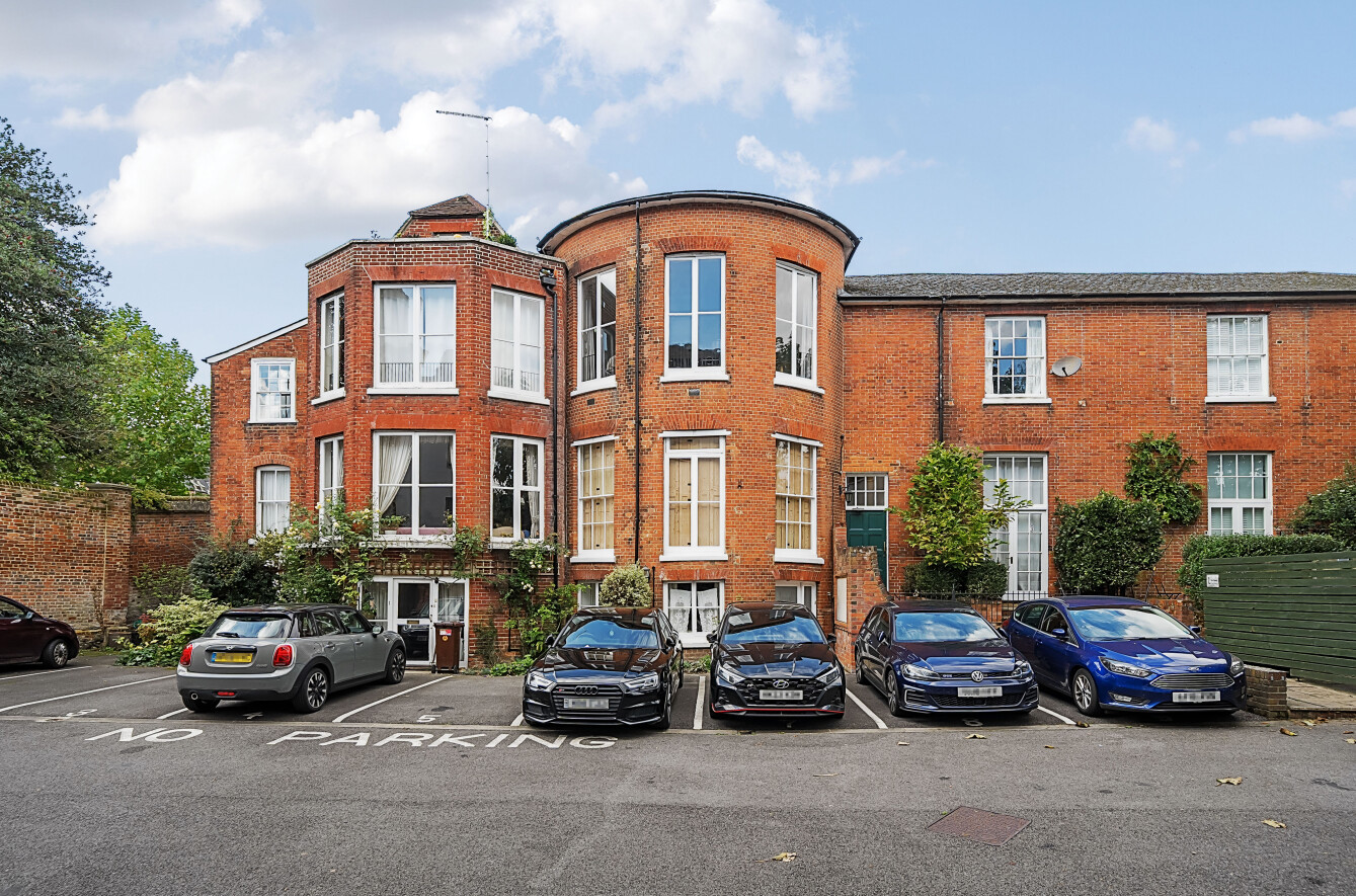 St. Peter Street, Winchester, Hampshire, SO23