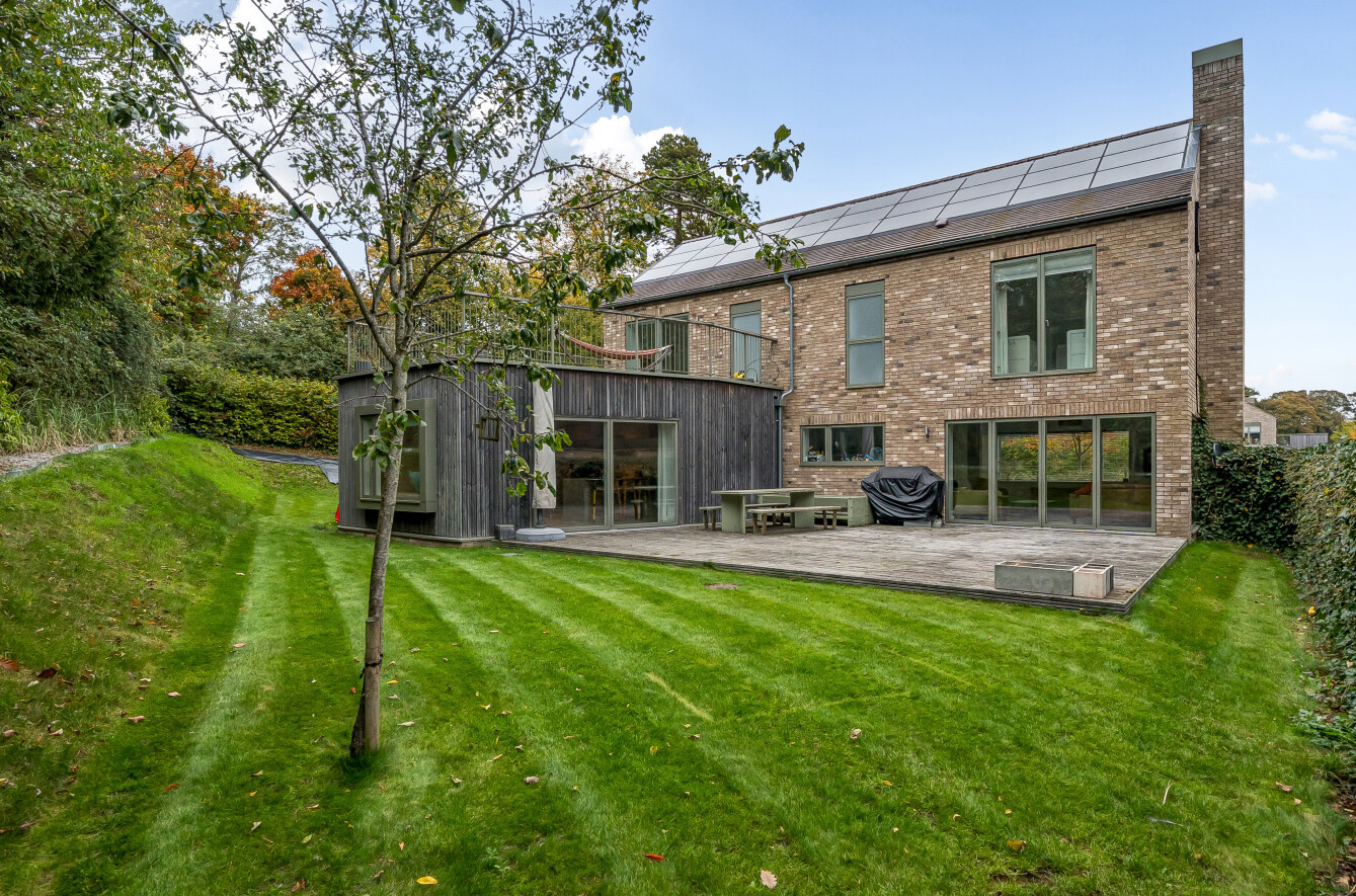 Eversley Gardens, Kings Worthy, Winchester, Hampshire, SO23