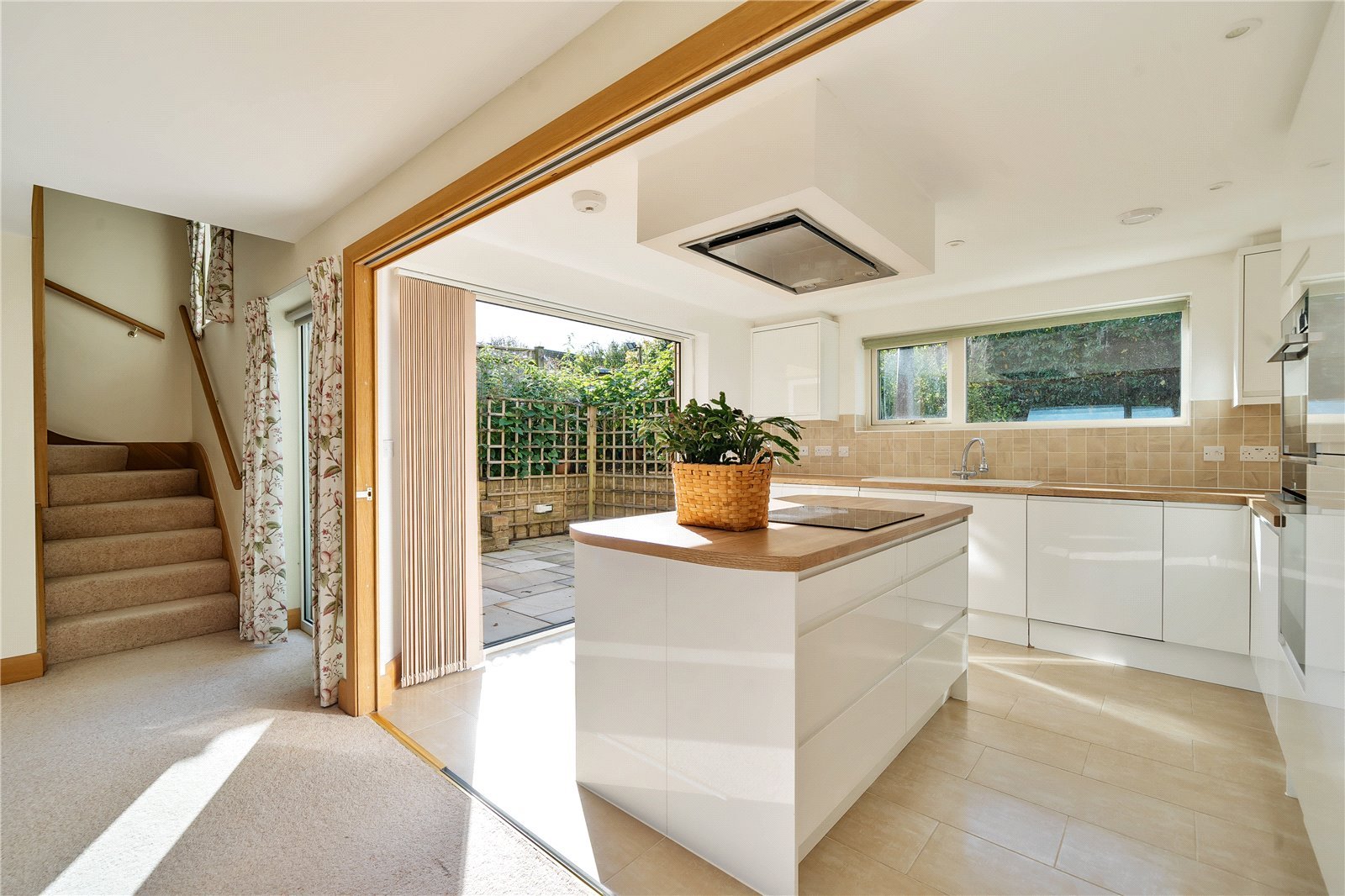 Crescent Close, Winchester, Hampshire, SO22