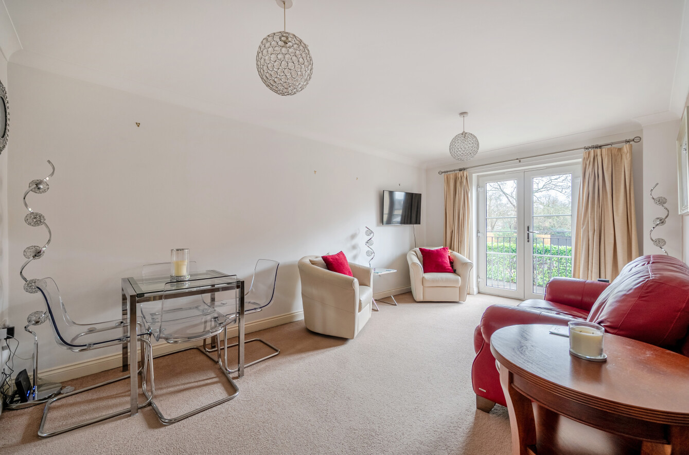 Laura Close, Compton, Winchester, Hampshire, SO21