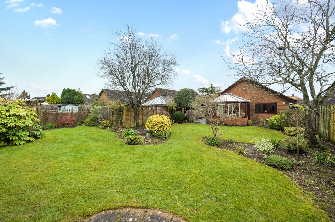 Wrights Close, South Wonston, Winchester, Hampshire, SO21 - Charters
