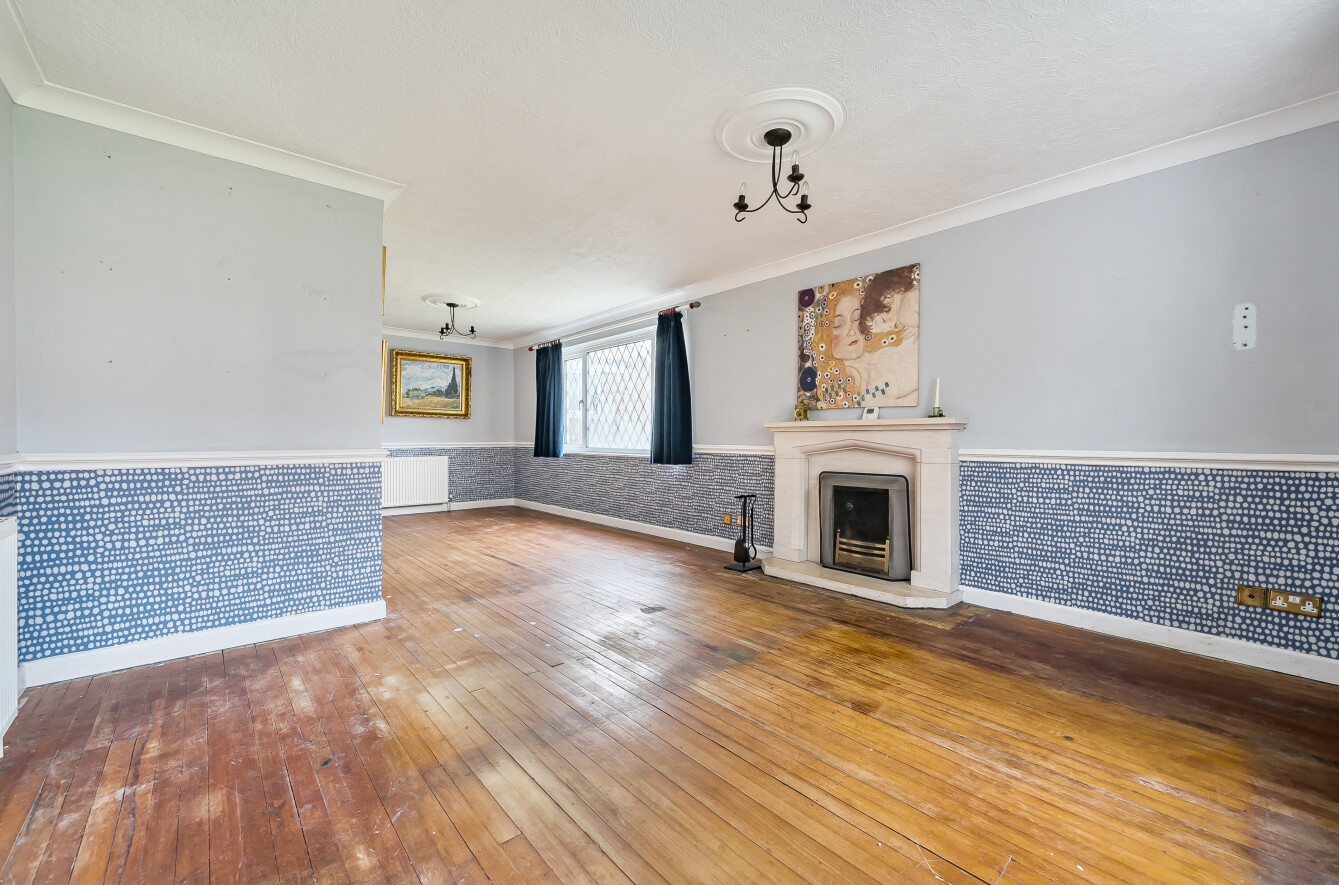 Skintle Green, Colden Common, Winchester, Hampshire, SO21 - Charters