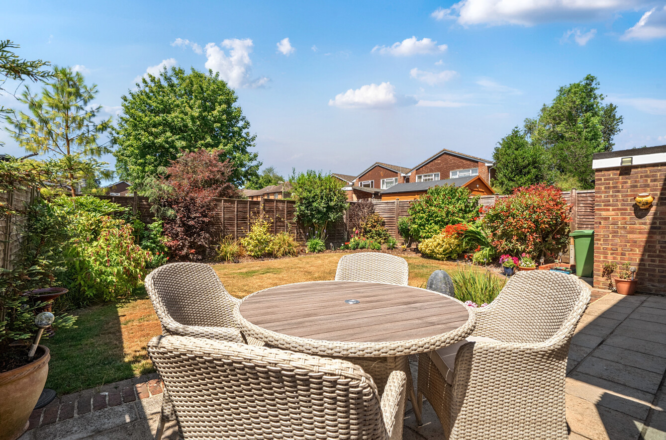 Walnut Tree Close, South Wonston, Winchester, Hampshire, SO21