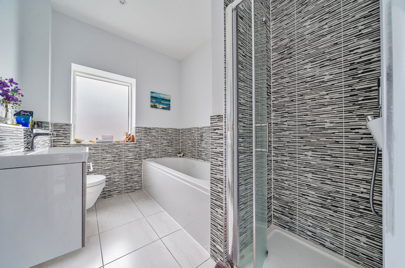 Eversley Gardens, Kings Worthy, Winchester, Hampshire, SO23