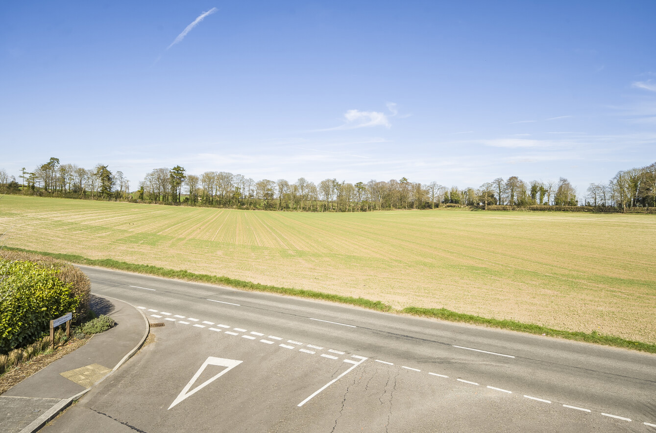 Eversley Gardens, Kings Worthy, Winchester, Hampshire, SO23