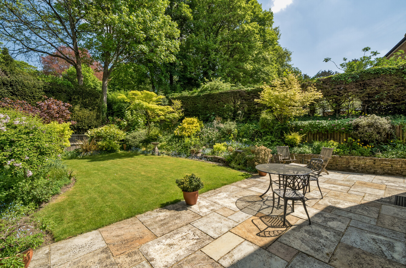 Bere Close, Winchester, Hampshire, SO22