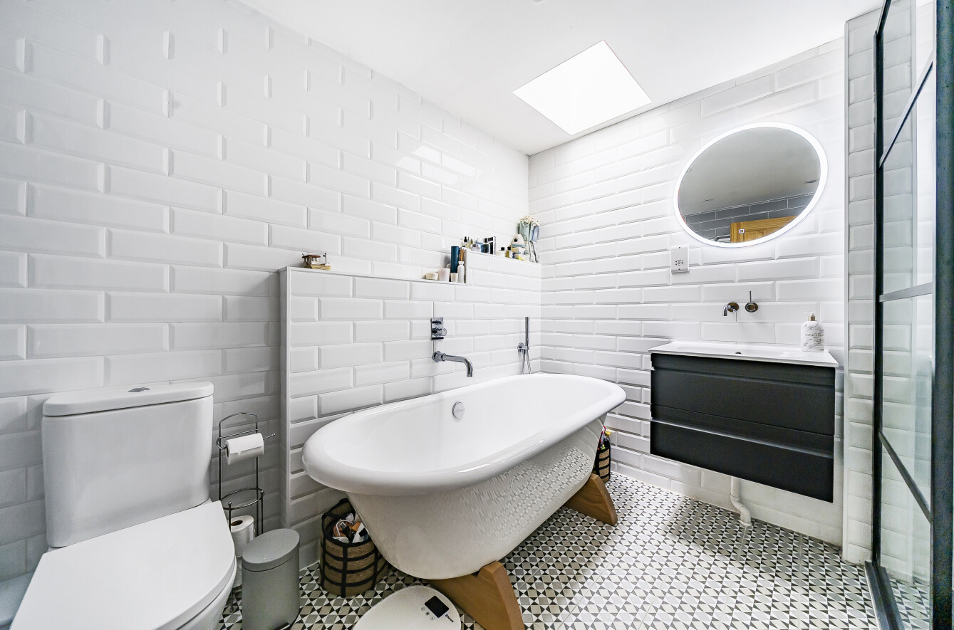 Upper High Street, Winchester, Hampshire, SO23