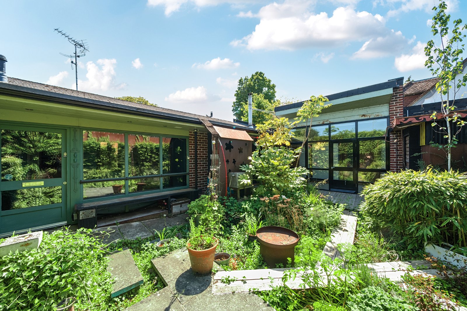 North Drive, Littleton, Winchester, Hampshire, SO22