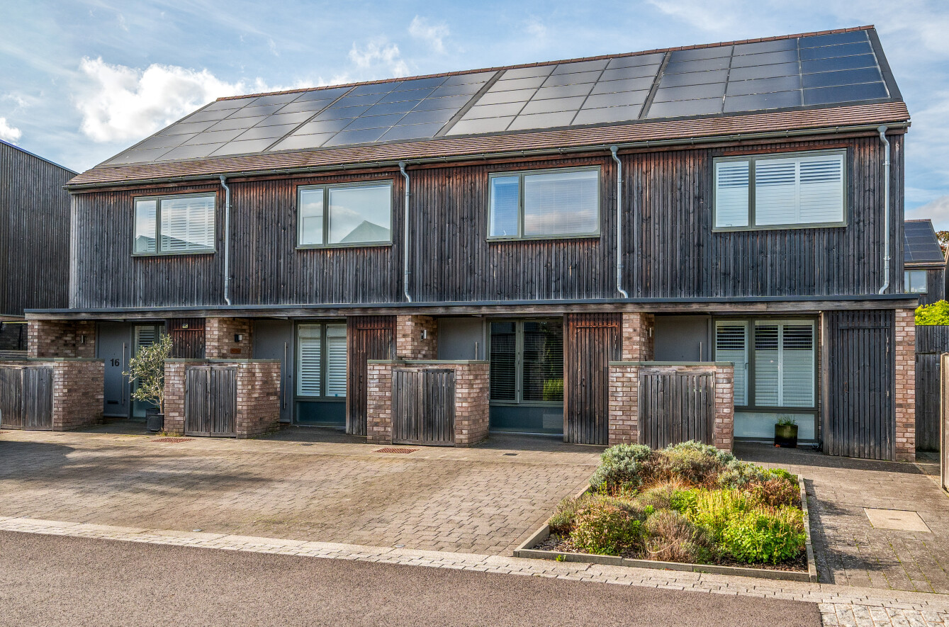 Eversley Gardens, Kings Worthy, Winchester, Hampshire, SO23