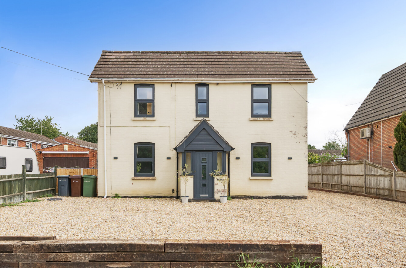 Lower Moors Road, Colden Common, Winchester, Hampshire, SO21