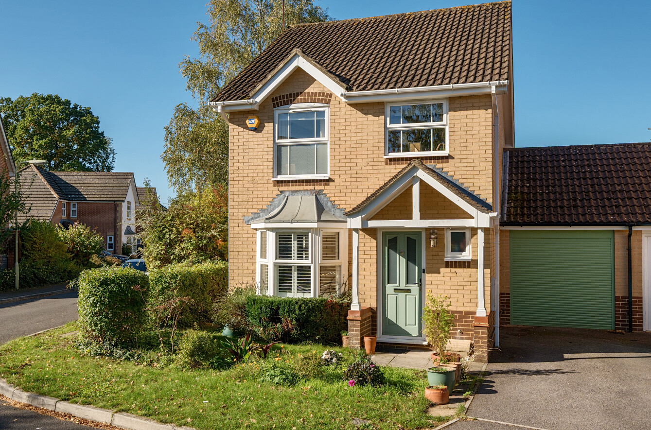 Whitebeam Close, Colden Common, Winchester, Hampshire, SO21