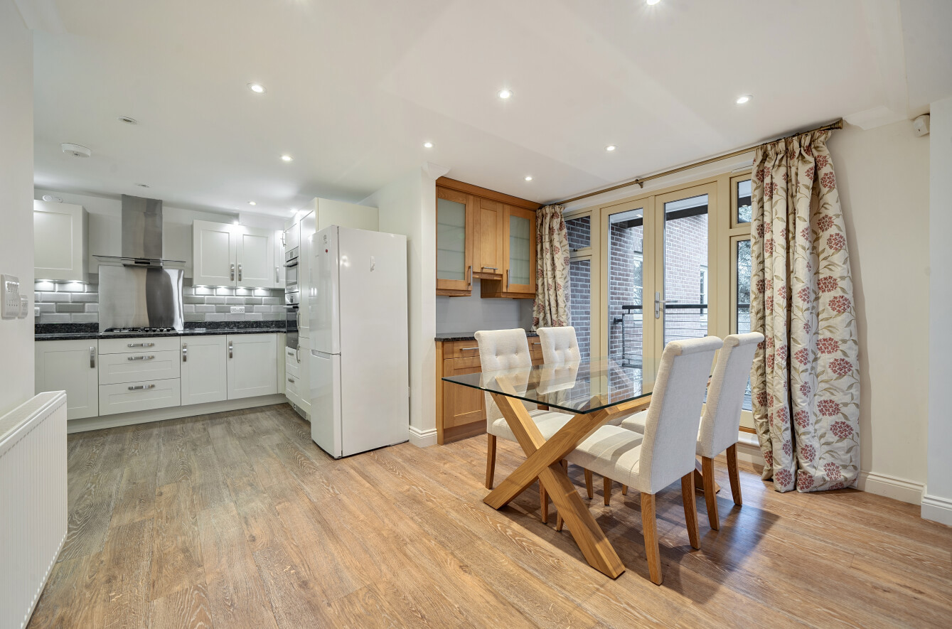 Milesdown Place, Winchester, Hampshire, SO23