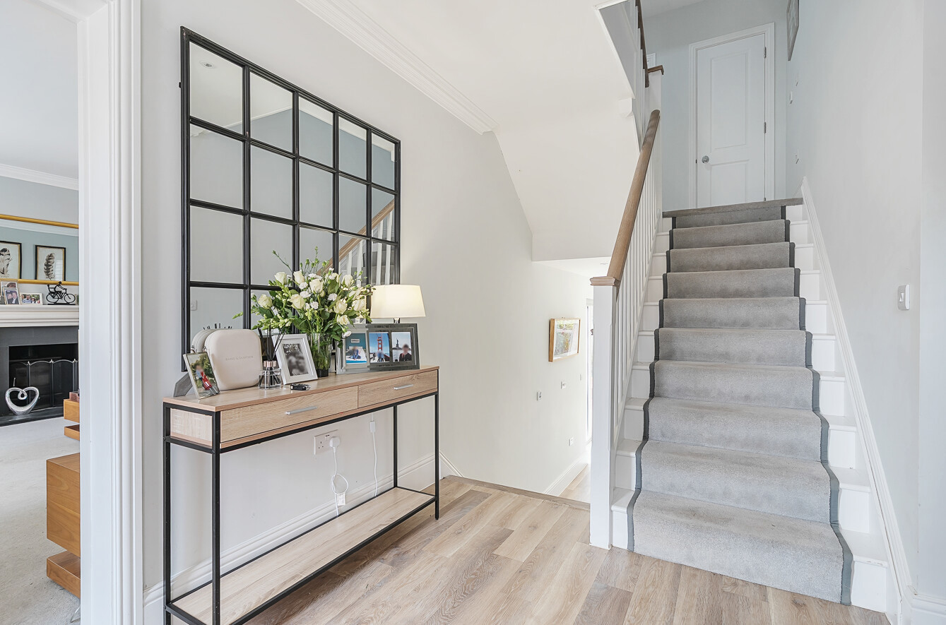 Mortimer Close, Headbourne Worthy, Winchester, Hampshire, SO23 - Charters