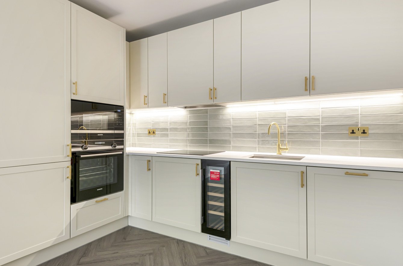 Fellowes Rise, Winchester, Hampshire, SO22 - Charters