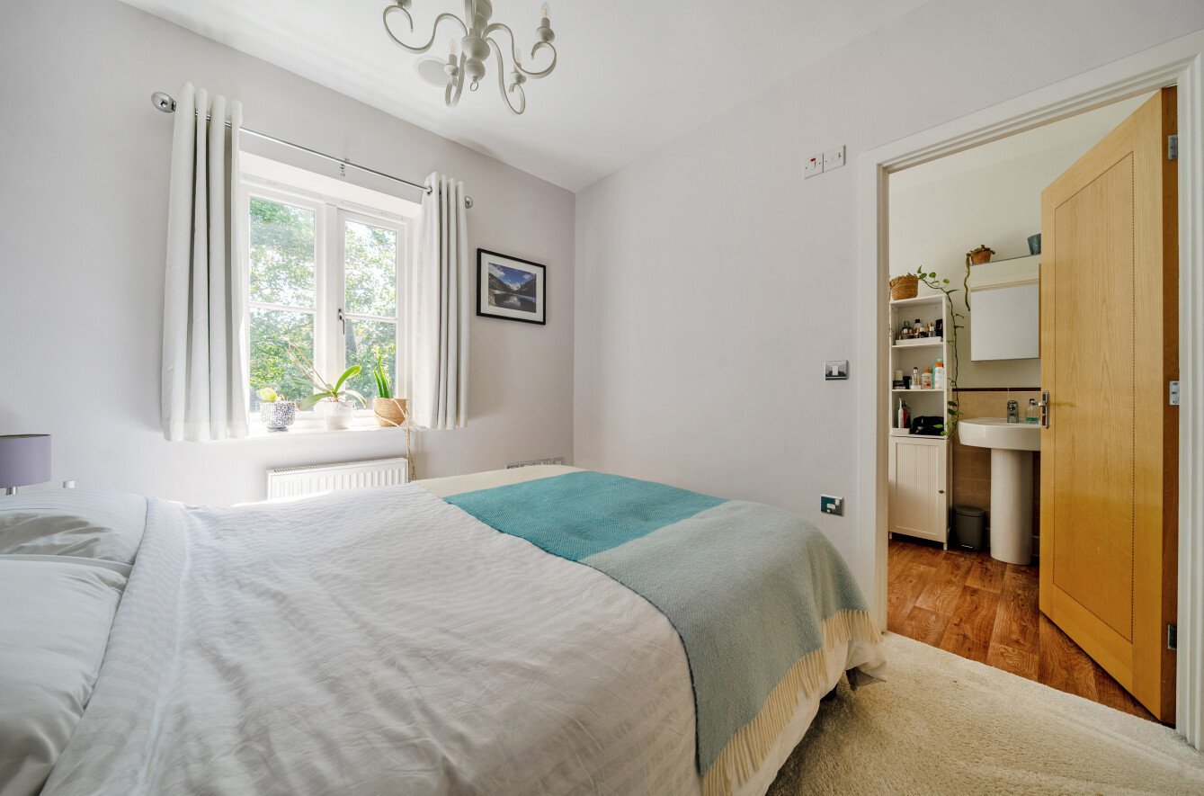 Malmesbury Gardens, Winchester, Hampshire, SO22 - Charters