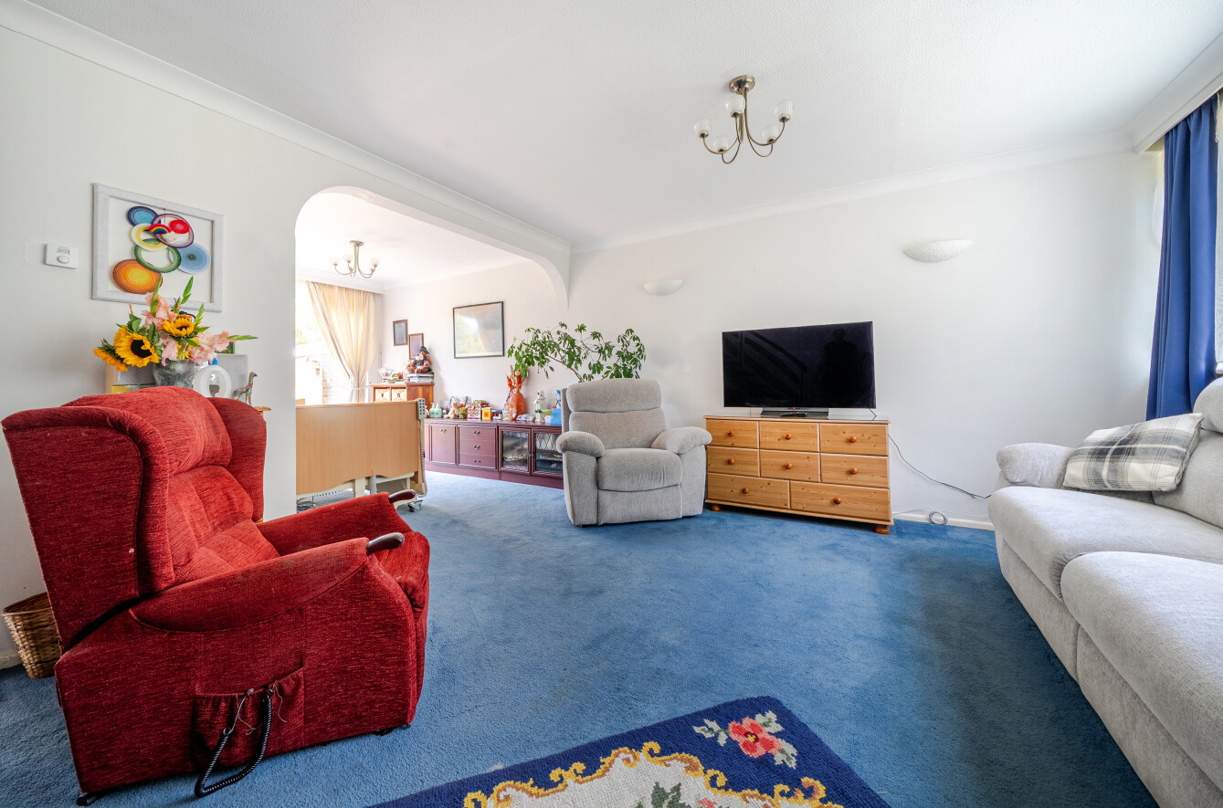 Fraser Road, Kings Worthy, Winchester, Hampshire, SO23 - Charters