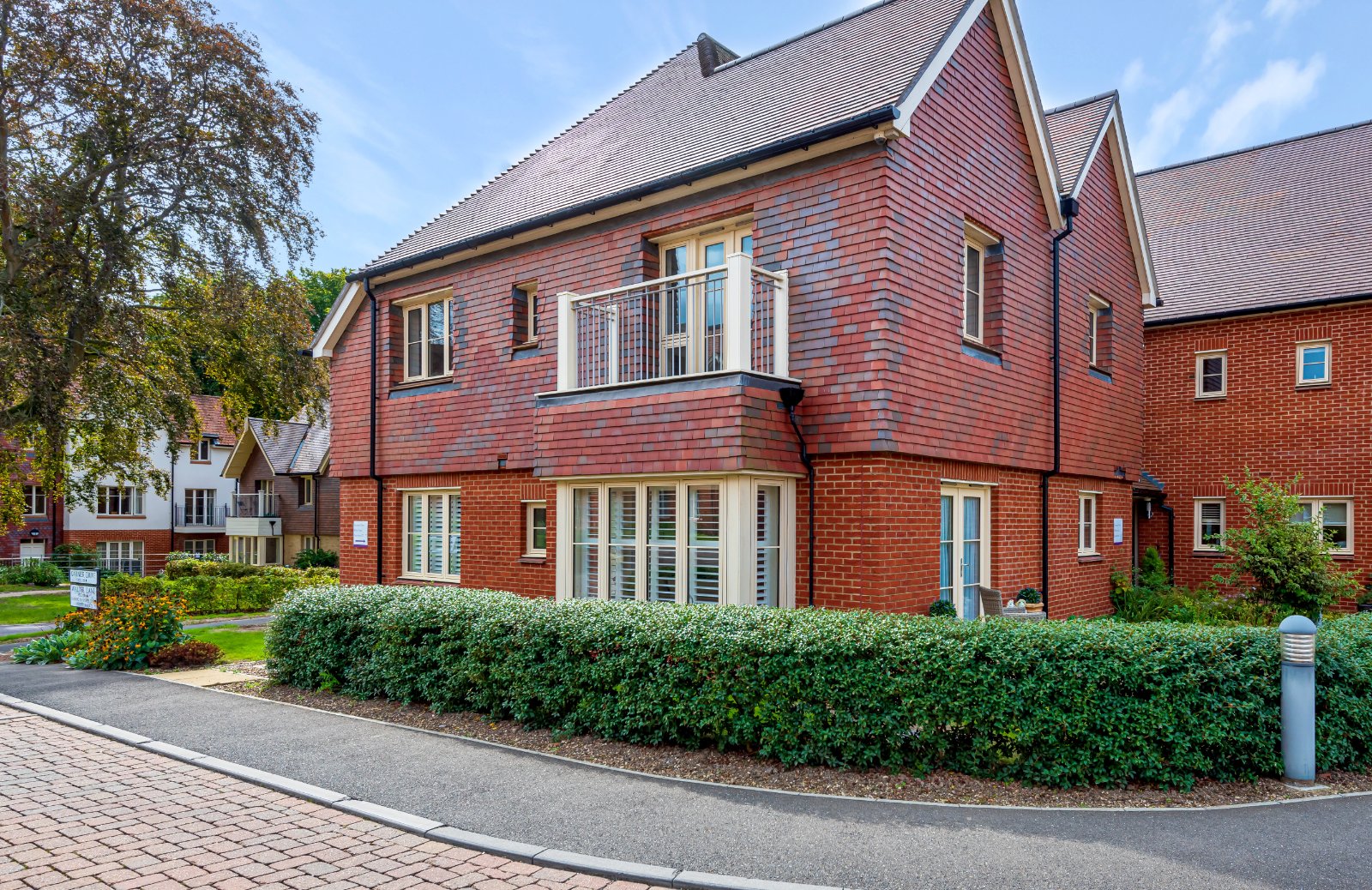 Walter Lane, Eastleigh, Hampshire, SO50 - Charters