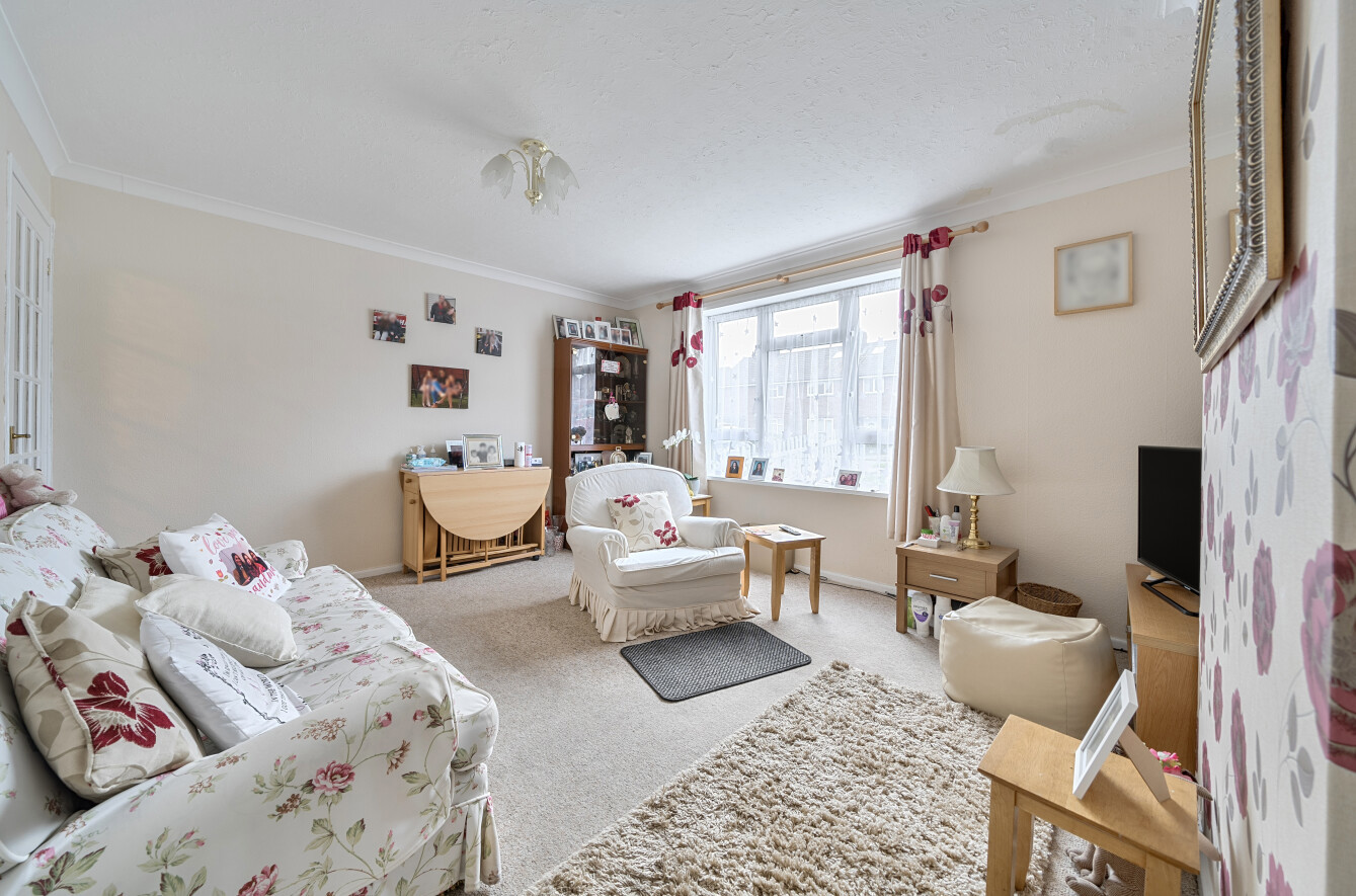 Rowlings Road, Winchester, Hampshire, SO22 - Charters