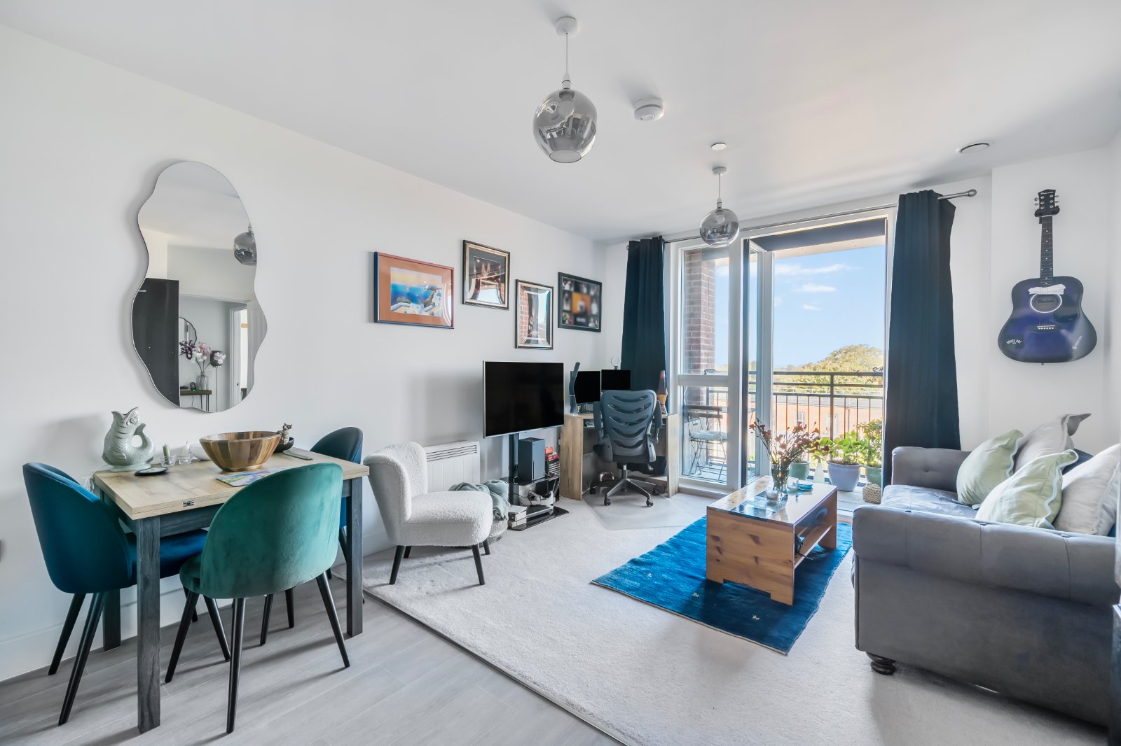 Fellowes Rise, Winchester, Hampshire, SO22 Fellowes Rise, Winchester, Hampshire, SO22 - Charters