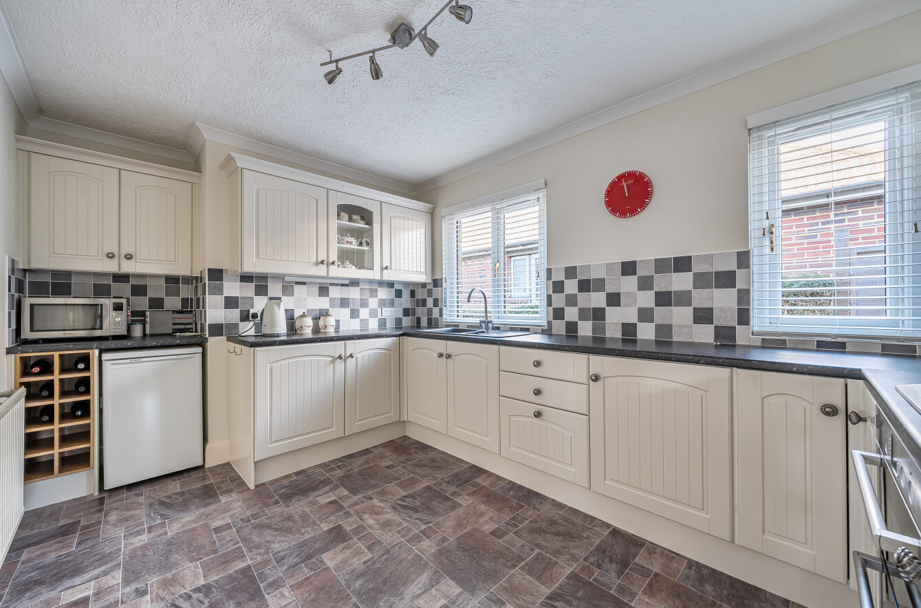 Mount View Road, Winchester, Hampshire, SO22 Mount View Road, Winchester, Hampshire, SO22 - Charters