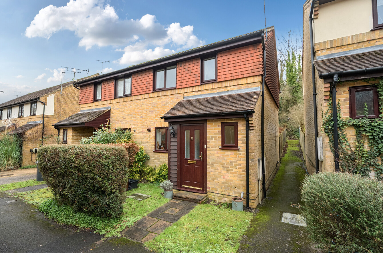 Honeysuckle Close, Winchester, Hampshire, SO22 - Charters