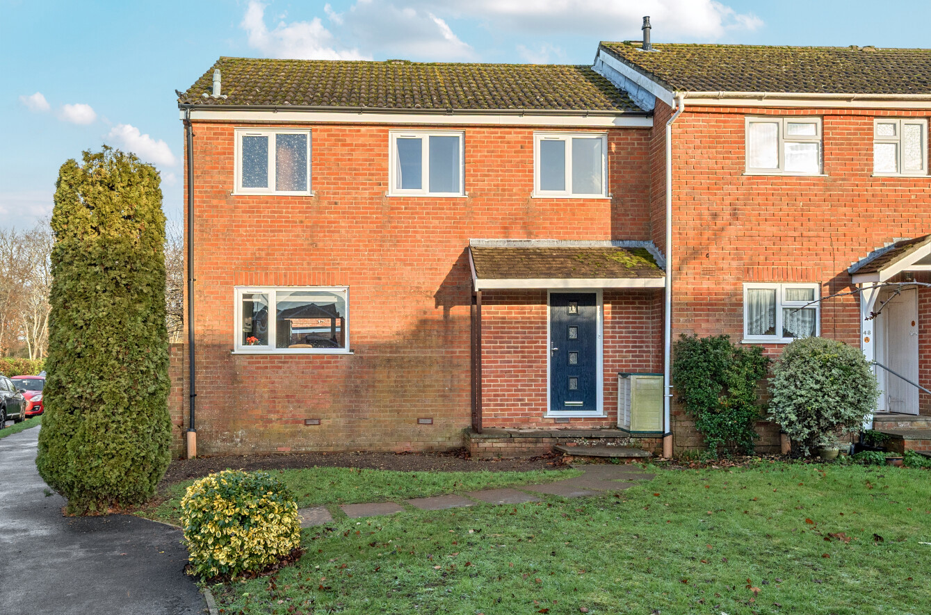 Tees Farm Road, Colden Common, Winchester, Hampshire, SO21 - Charters